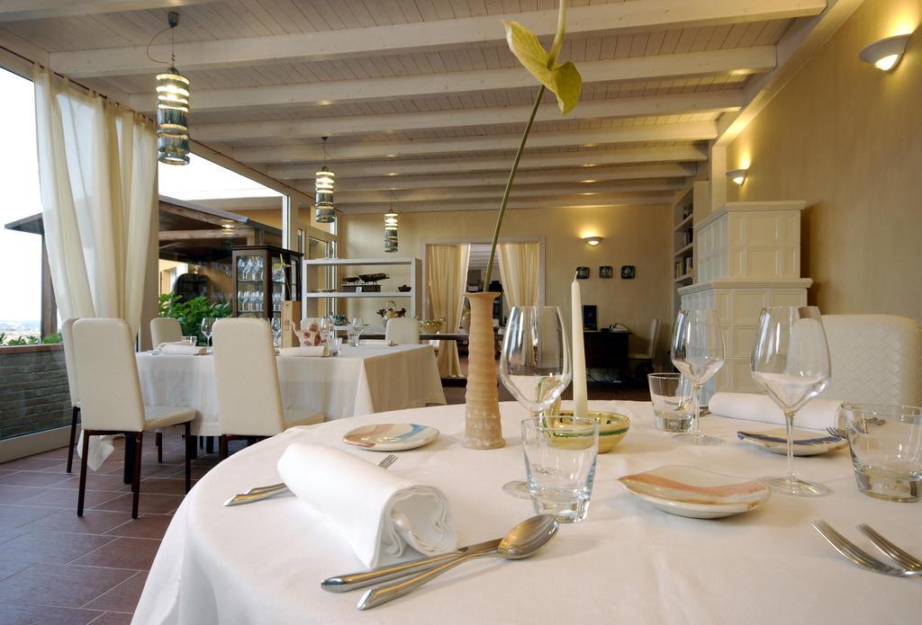 Locanda Belvedere Saludecio Exterior photo